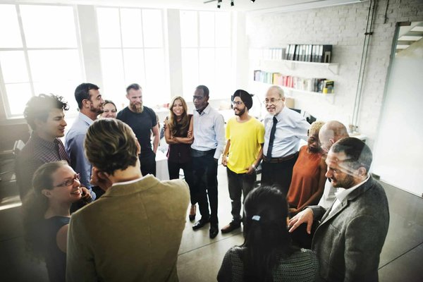 Comment les entreprises peuvent-elles utiliser les outils de collaboration en ligne pour optimiser la gestion de projet ?