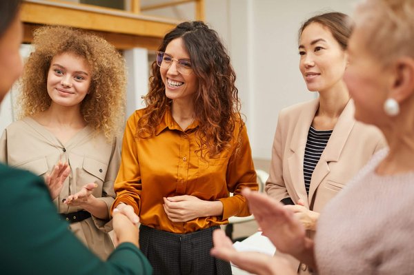 Quelles sont les techniques de marketing adaptées pour promouvoir une startup en biotechnologie?